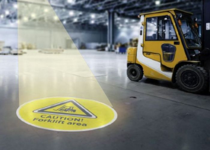 AI-säkerhet 7 Alis sken lampa 700x500 1